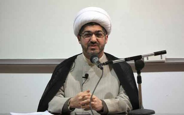صادق النابلسي: المُبادرة الفرنسيّة مُناورة أميركيّة لجعل لبنان بنحو تدريجي ضمن سياق صفقة القرن