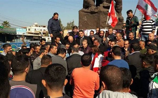 وقفة تضامنيّة مع عائلات العسكريين
المخطوفين لدى «داعش» في العبدة