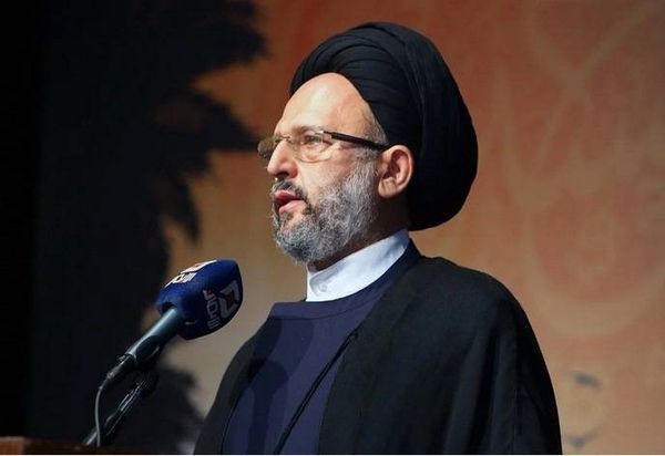 فضل الله: لضرورة توحيد جهود الأمّة وتضافرها
في مُواجهة أيّ خطر خارجي يتهدّدها