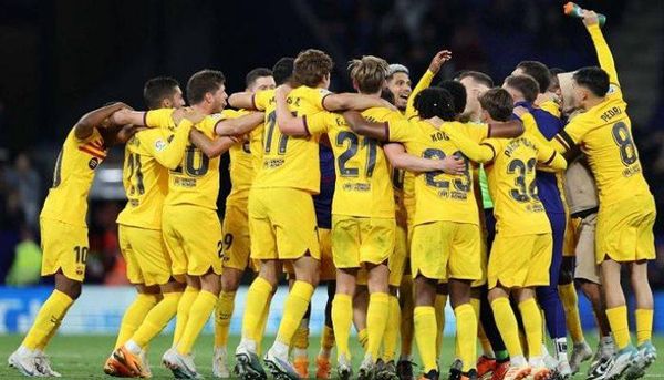 برشلونة يتوج بالدوري الإسباني بدون ركلات جزاء