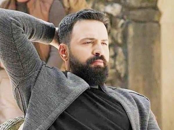 بالصورة: "الهيبة 2" تقع بـفخ "باب الحارة".. شخصية تعود للحياة بعد وفاتها بالجزء الأول!