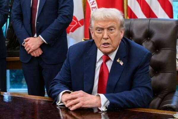 ترامب: إيران تتحدث معنا وسنرى إن كان بإمكاننا فعل شيء ما