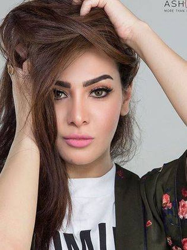 بالفيديو- شاهدوا رقص ودلع ميريهان حسين وهي تهنئ الجمهور بعيد الأضحى !