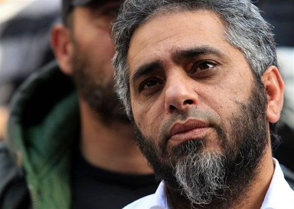 كيف علق فضل شاكر على فوز ريفي بطرابلس؟