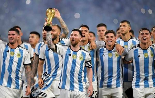 بطل العالم يحافظ على صدارة تصنيف الفيفا... ما هي مرتبة لبنان؟