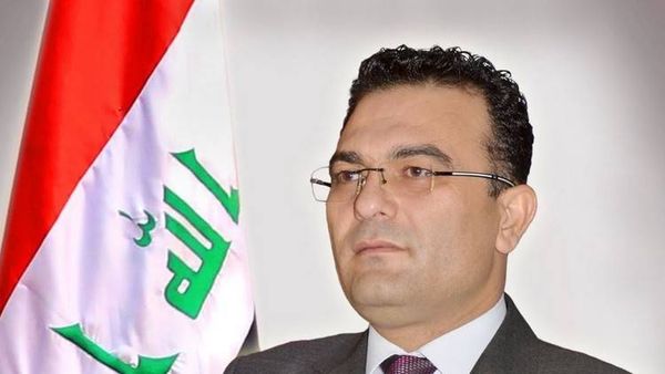 وزير الهجرة العراقي: نحو 300 ألف مدني لايزالوا عالقين في الجانب الأيمن للموصل
