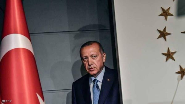أردوغان يوسع صلاحياته.. مرسوم يلغي الإشارة لرئيس الوزراء