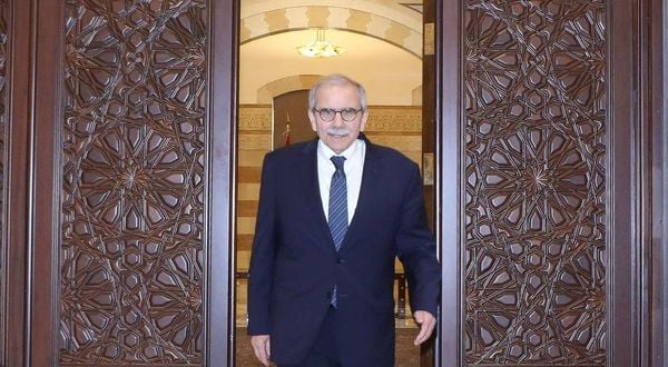 سلام يغادر إلى لوكسمبورغ ثم باريس للقاء ماكرون