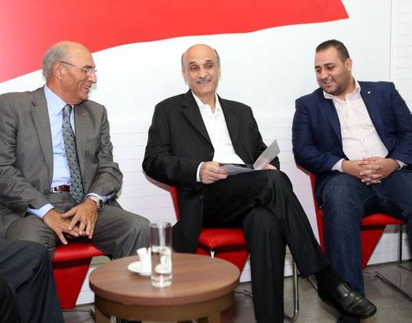 جعجع تسلم دعوة لحضور ذكرى اغتيال داني شمعون