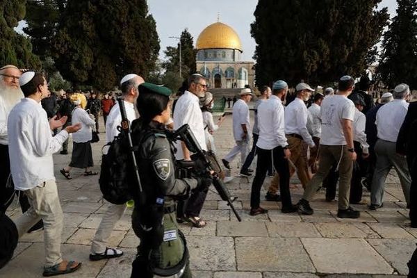 2500 مستوطن يقتحمون الأقصى... وتصعيد إسرائيلي في طولكرم