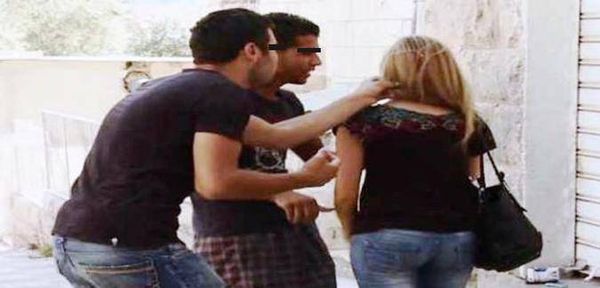 تونسيات ينتفضن ضد التحرش الجنسي ويكسرن حاجز الصمت (فيديو)