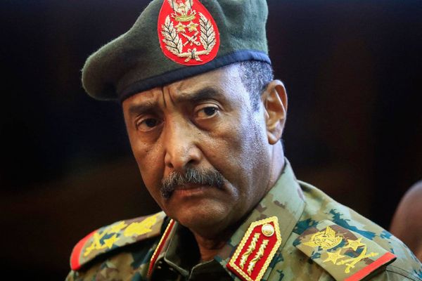 البرهان يعلن ضمّ حرس الحدود وقوات الترتيبات الأمنية إلى الجيش السوداني