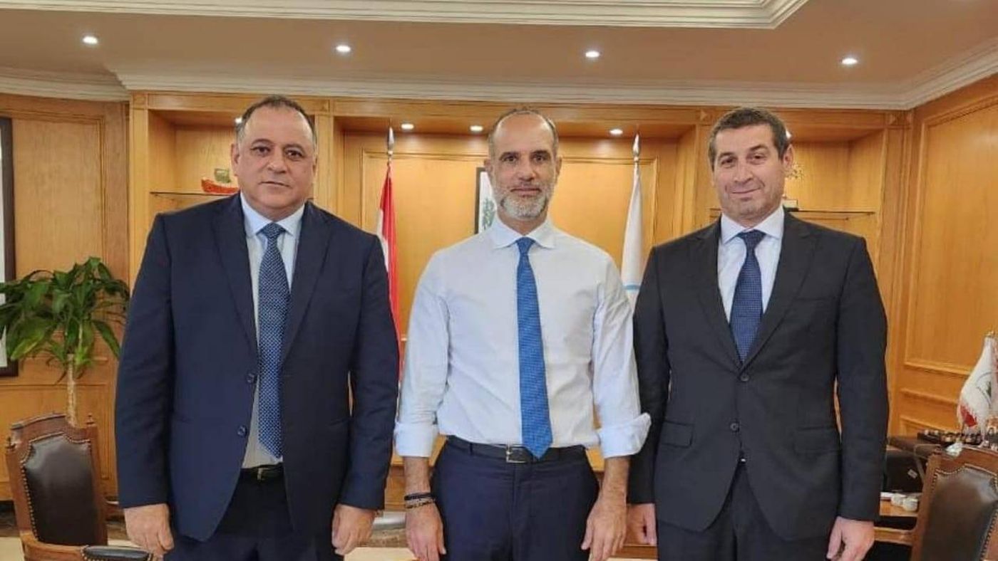 لقاء في وزارة الأشغال لبحث إنشاء سنسول على مصبّ نهر الكلب