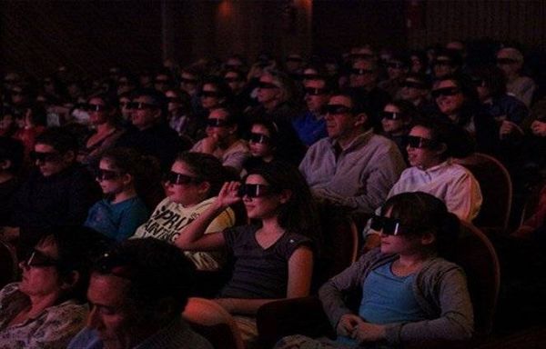 لأول مرة منذ 20 عاماً... السينما تعود إلى غزة