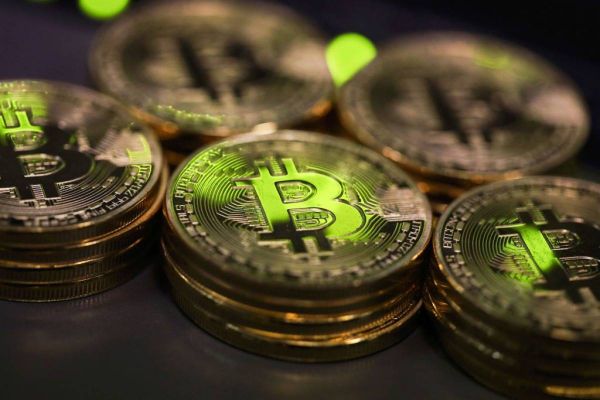 "بتكوين" لن تتفوق على محافظي البنوك المركزية بسهولة
