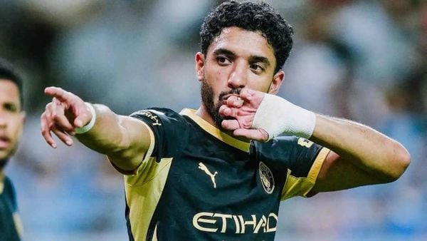 ماريسكا يفتح الباب أمام رحيل مرموش عن مانشستر سيتي