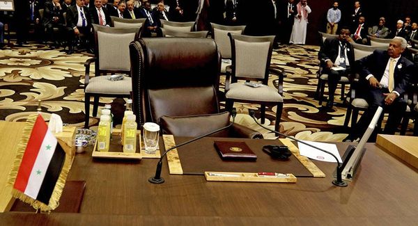 الاهرام العربي : الجامعة العربية تسمح بإعادة العلاقات مع سوريا