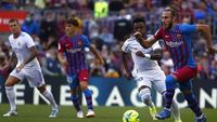 برشلونة ضيفاً على "الملكي" في قمة نارية اليوم
الكلاسيكو يعود إلى حصن ريال مدريد بعد غياب عامين