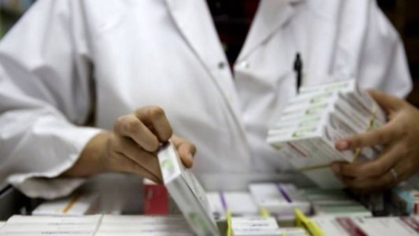 ضُبِطَ متلبّساً.."صيدلاني" بالنهار و"تاجر مخدرات" بالليل!