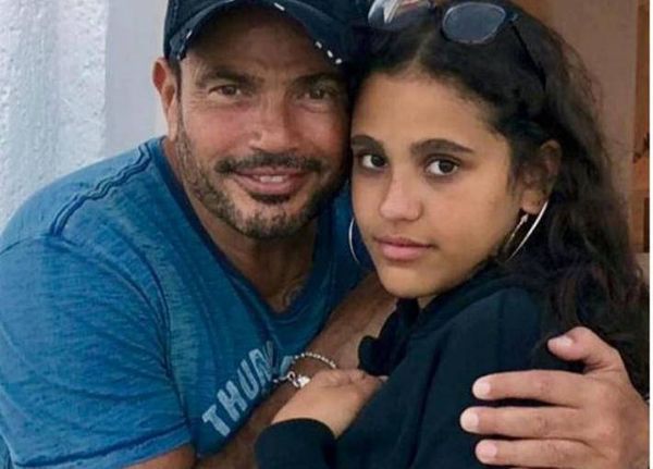 ابنة عمرو دياب تستفز الجمهور بصورة في ملهى ليلي!