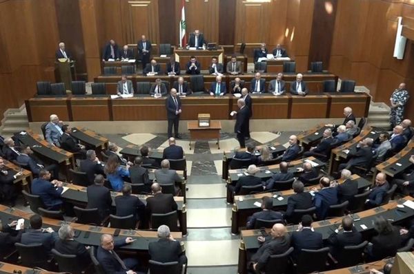 معراب حاولت إقناع النواب السنة وفشلت