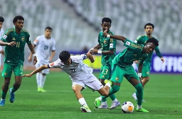 السعودية تضرب العراق بثنائية وتحسم صدارة مجموعتها في خليجي 27