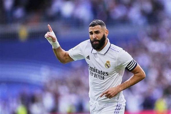 بنزيمة إلى ريال مدريد السبت القادم للمشاركة في التدريبات