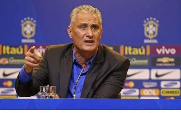 تيتي قائد الثورة في منتخب البرازيل