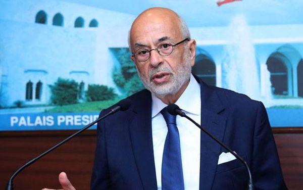 «سنمكّن طلاب المدارس غير المرخص لها من خوض امتحانات الدورة الثانية»

شهيب : أيّ مدرسة تعمد الى عدم إعطاء الترشيحات

عـلـى التـلـميذ الـتوجّه الى الوزارة للإستحصال على بطـاقات بـديلـة