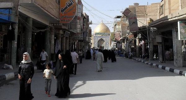 محتجون يقتحمون مطار النجف في العراق وينتشرون في أغلب مرافقه