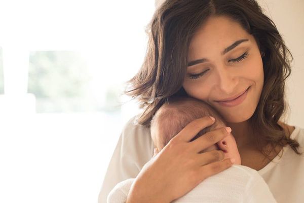 لماذا تجازف أمك بحياتها من أجلك؟ العلم يجيب