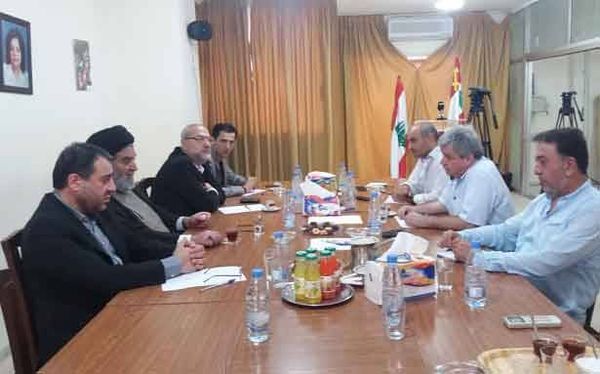 وفد قيادي من حزب الله زار مقرّ الشيوعي
أمين السيد : بوابة إصلاح لبنان
تكمن بـ «النسبية»
