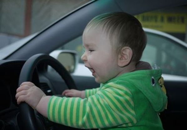  طفل في السادسة يدهس رجلاً! 