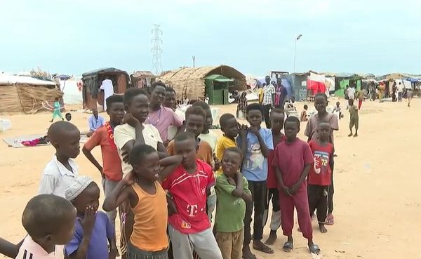 السودان: الحصبة تحصد 50 طفلًا
والجوع يفتك بآلاف النازحين في كوستي