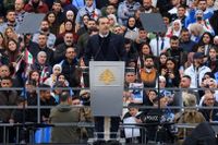 الحريري يفرمل اندفاعة 