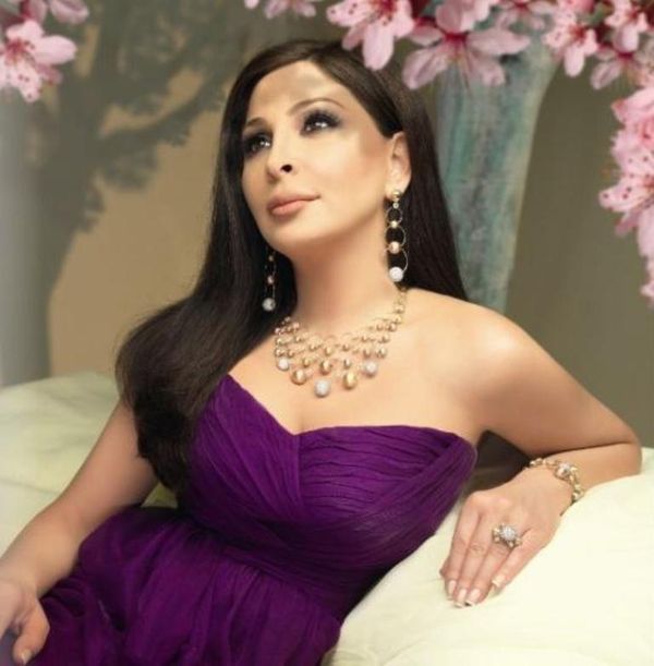 إليسا ستفاجىء عشّاقها في العالم العربي؟!