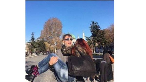 هكذا ردّت نادين الراسي بعد انتشار صورها مع الدكتور رائد لطّوف