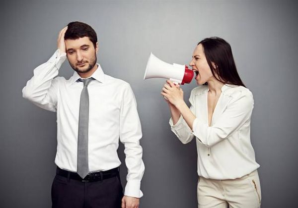 الغيرة بين الشريكين... كيف يمكن تخطّيها بسهولة؟