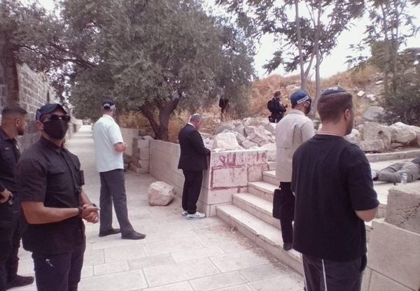 اقتحام جديد للأقصى.. بن غفير يؤدي صلوات بحماية الشرطة