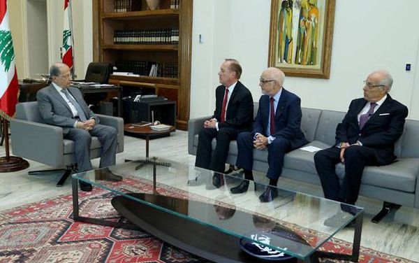 تلقى دعوتين لافطار مشيخة العقل الدرزية ولقداس منظمة مالطا

عون بحث مع وزير المهجرين خطة عمل الوزارة

عطالله: لاستبدال الوزارة والصندوق بوزارة الانماء الريفي