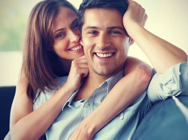 ياليته لم يكن في عينيّ آخر الرجال 
