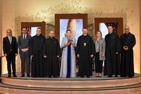 الجامعة الأنطونيّة تمنح سعادة هدى إبراهيم الخميس جائزة الريشة الذهبيّة تقديرًا لإسهاماتها في قطاعَي الثقافة والفنون