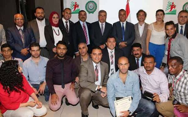 الوزير الحناوي اختتم دورتي إعداد
الكوادر العرب بمشاركة مائة كادر