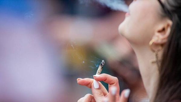 دراسة تكشف عن البنية الجينية الكامنة وراء تعاطي الكحول والسجائر