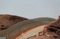 طواقم طبية ضخمة مصرية تنتشر على الحدود