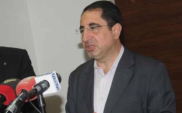 الحاج حسن حدّد آلية تطبيق مُواصفات
قواطع الأولمنيوم المطليّة لأعمال الهندسة