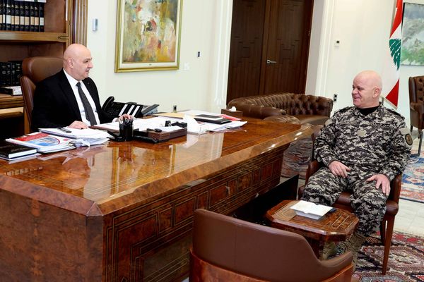 هنأ اللبنانيين ببدء مئويّة الدستور اللبناني
عون: أهميّة دور أجهزة الرقابة في مكافحة الفساد
وتحقيق الإنتظام العام في مؤسسات الدولة