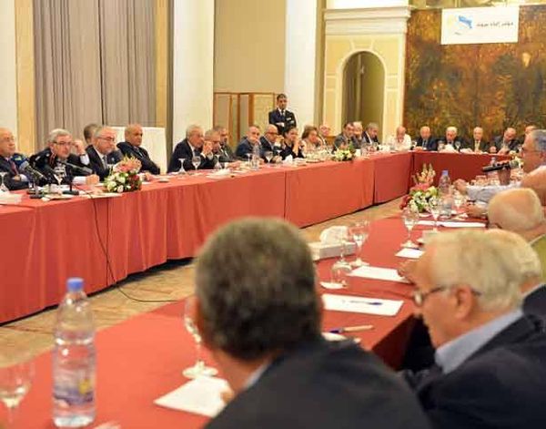 «مُؤتمر إنماء بيروت» حذر من خطورة
أزمة النفايات وطالب باللامركزيّة الإداريّة