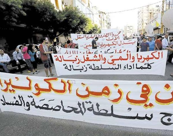 أسبوع الحلول على مُستوى النفايات واجتماع الحكومة والجلسة التشريعيّة
قضيّة الرواتب «محلولة» والمتاجرة حاصلة بها ومصرف لبنان جاهز للدفع