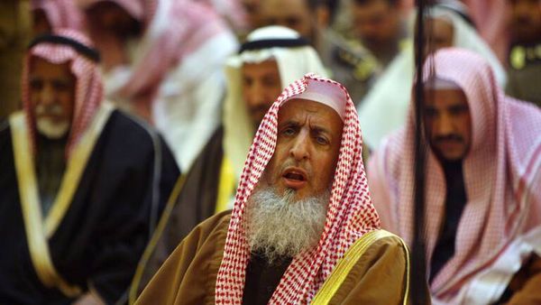مفتي السعودية يهاجم "الإخوان المسلمين"